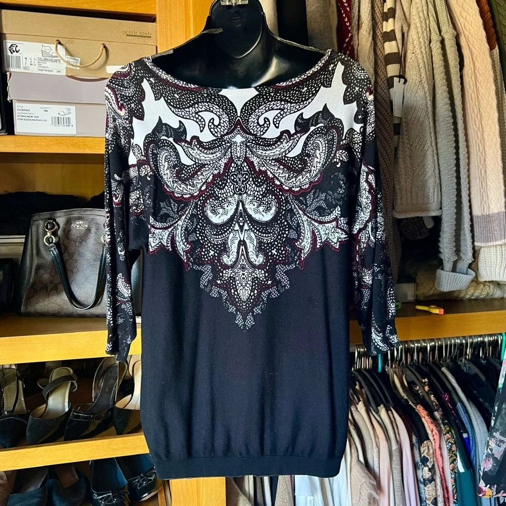 🎉5/$20🎉 White House Black Market Dolman Sleeve Swtr